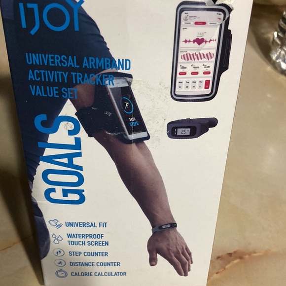 Box opened- Never used Fitness tracker - Picture 9 of 9